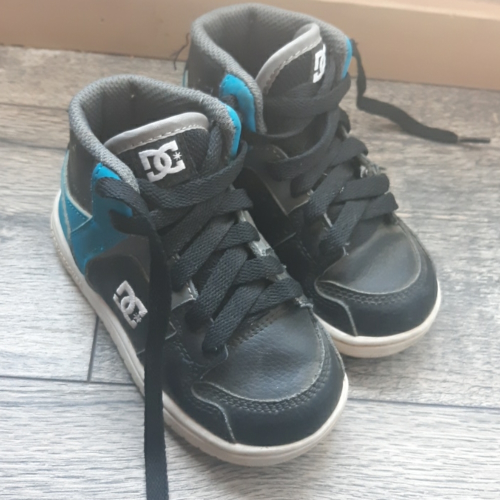 Toddler shoes